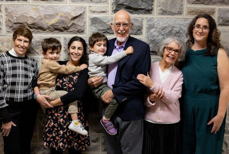 Elisabeth Williams, Betsy Williams, David Williams, Harry and Teddy Williams, Faith Williams, and Fran Fried.